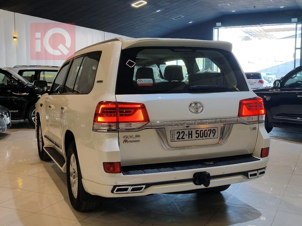 تويوتا لاندكروزر